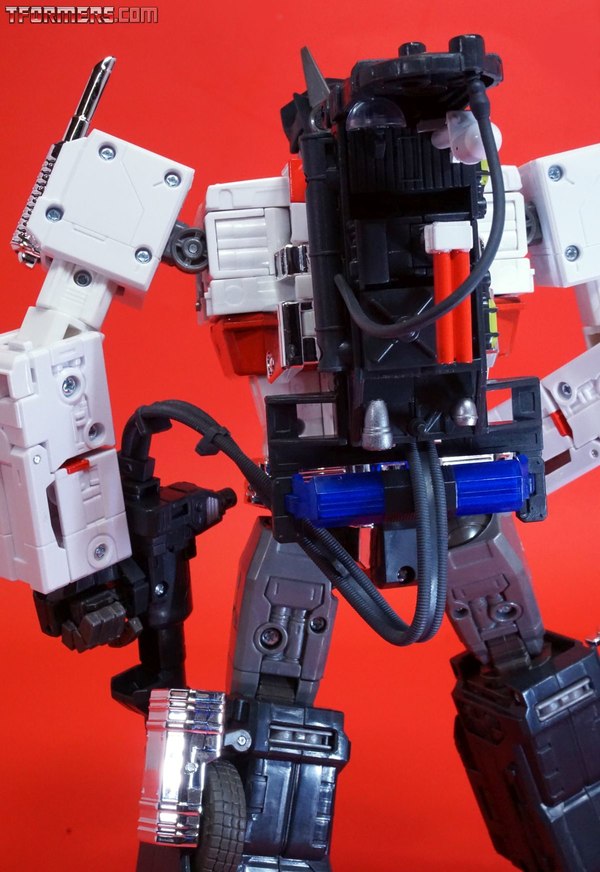 Sdcc 2019 Mp 10g Optimus Prime Ecto 35 Edition Unboxing  (50 of 55)